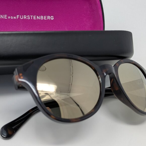 DVF Sunglasses main image 4
